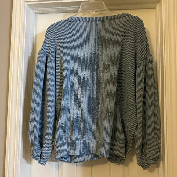 Blue Top - Picture 2 of 3